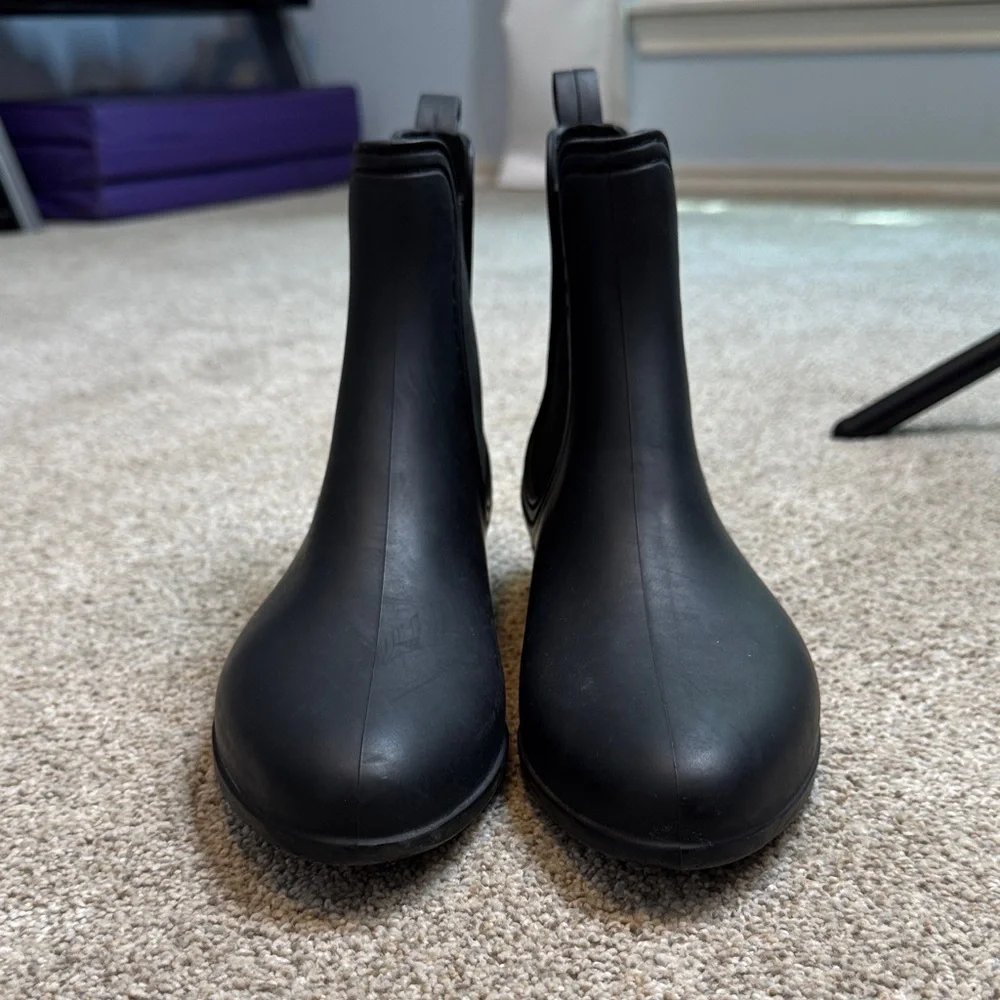 Jeffrey Campbell Forecast Waterproof Chelsea Rain Boots Black Size 8